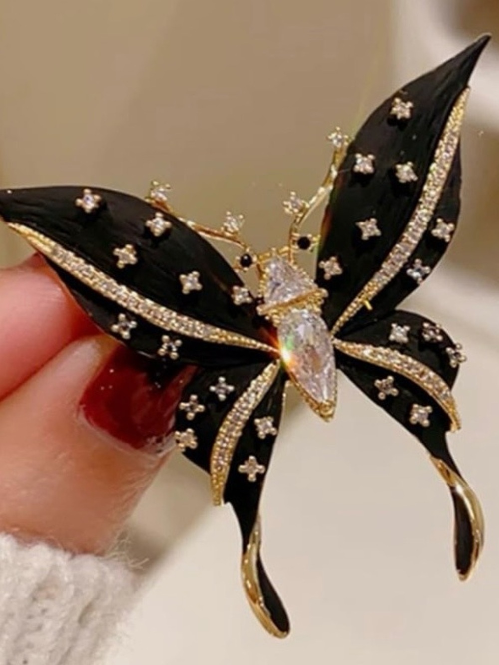 Beautiful Butterfly Rhinestone Brooch - Picture 2 of 3